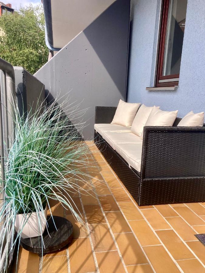 Living At Saarpartments -Adultsonly- 2 Bedrooms, Kitchen - Business & Holiday Apartments For Long- And Short Term Stay, 3 Min To Train Station, Secure E-Bike Parking! Saarbrücken Eksteriør bilde