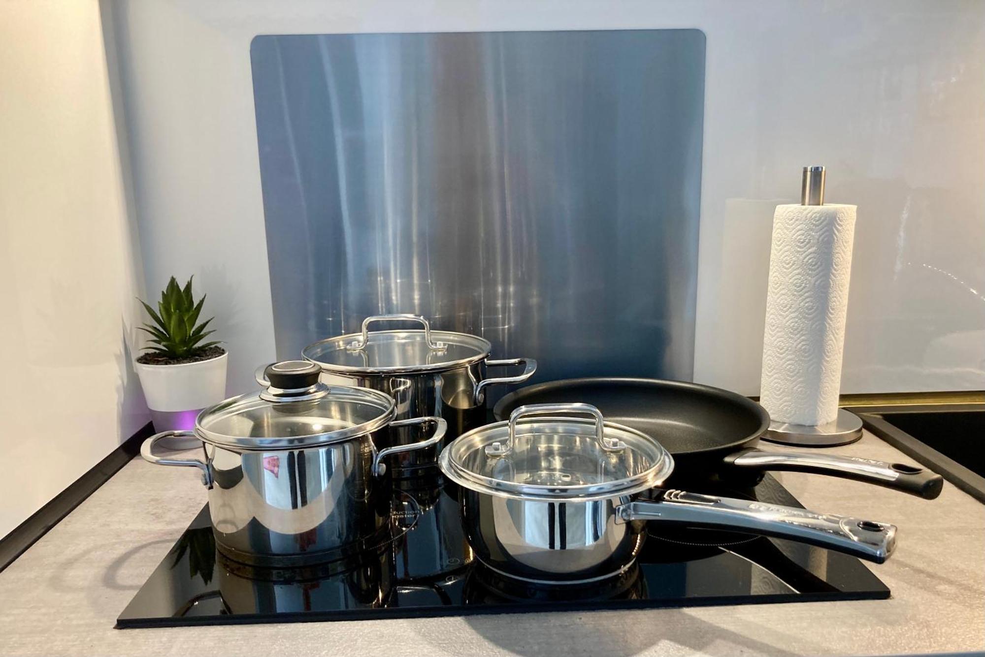 Living At Saarpartments -Adultsonly- 2 Bedrooms, Kitchen - Business & Holiday Apartments For Long- And Short Term Stay, 3 Min To Train Station, Secure E-Bike Parking! Saarbrücken Eksteriør bilde